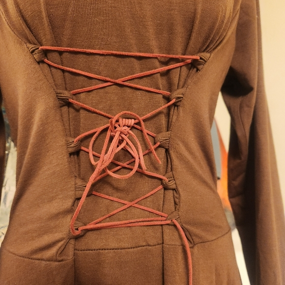 Hooded robber style dress with faux suede leather drawstrings - Picture 5 of 11